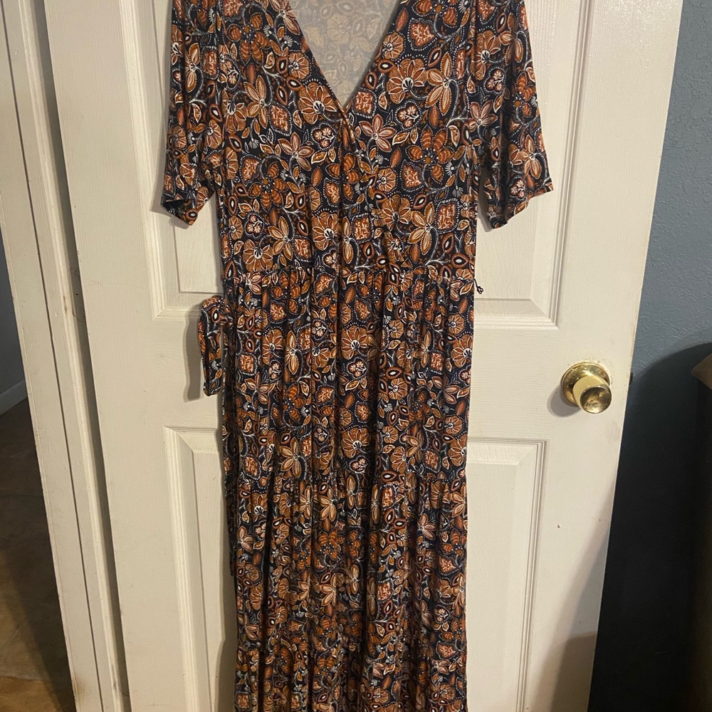 EUC Women’s Boden Jersey Midi Dress! Size 8R Navy Blue With Burnt Orange Flowers